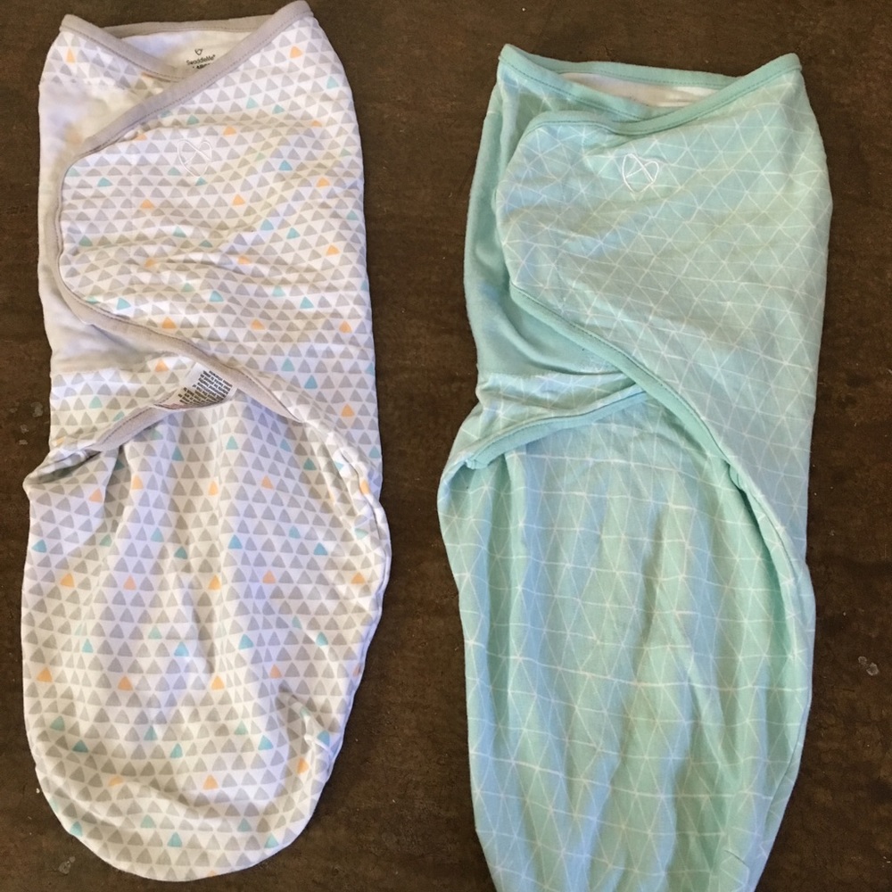 2 SwaddleMe swaddles